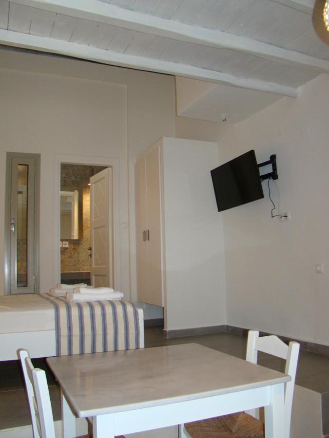 Efi'S Apartments Plaka  Zewnętrze zdjęcie