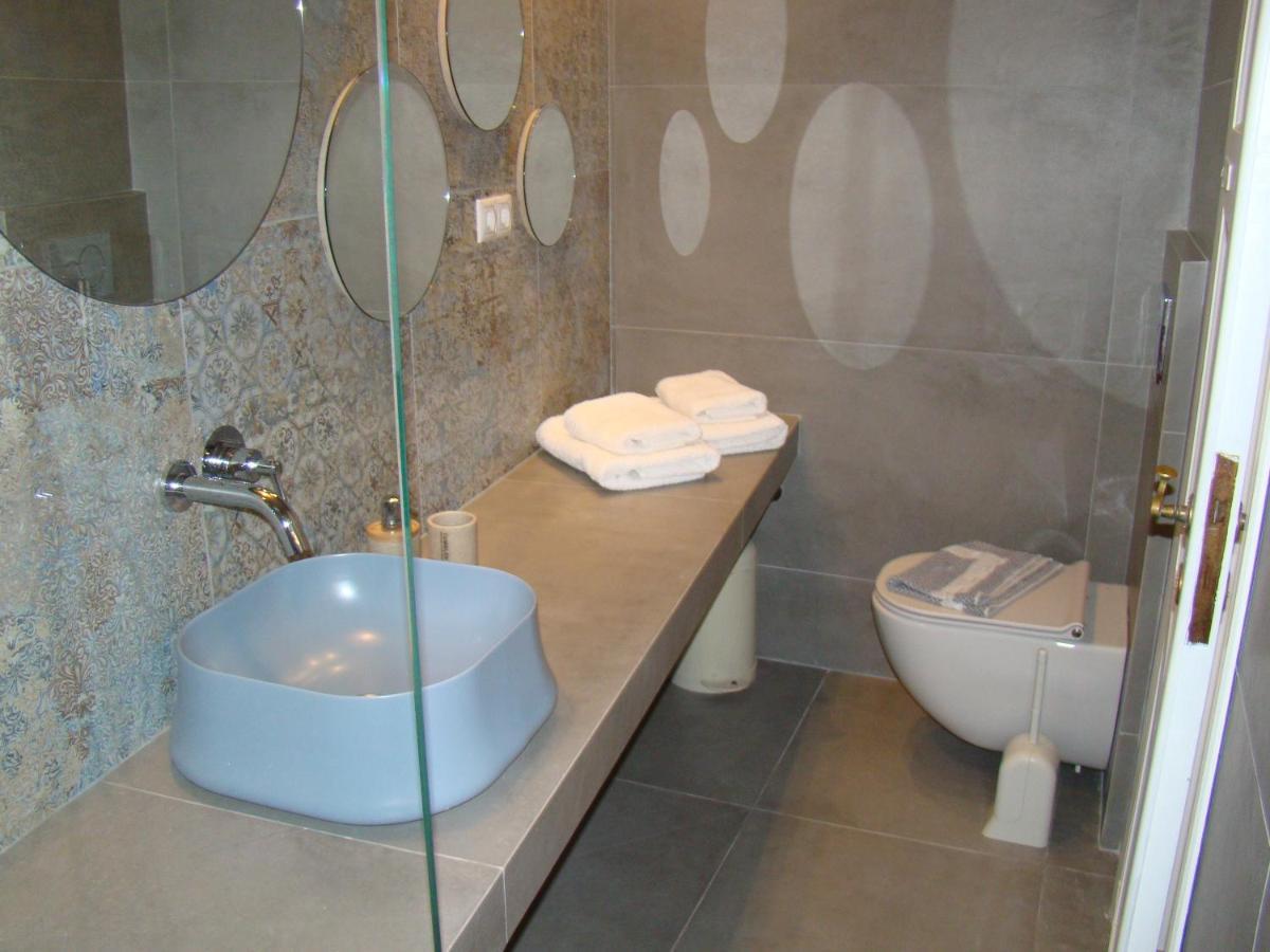 Efi'S Apartments Plaka  Zewnętrze zdjęcie