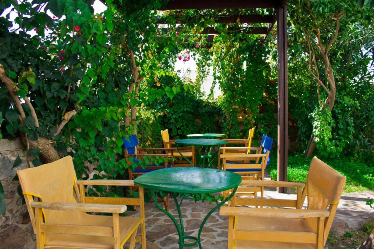 Efi'S Apartments Plaka  Zewnętrze zdjęcie