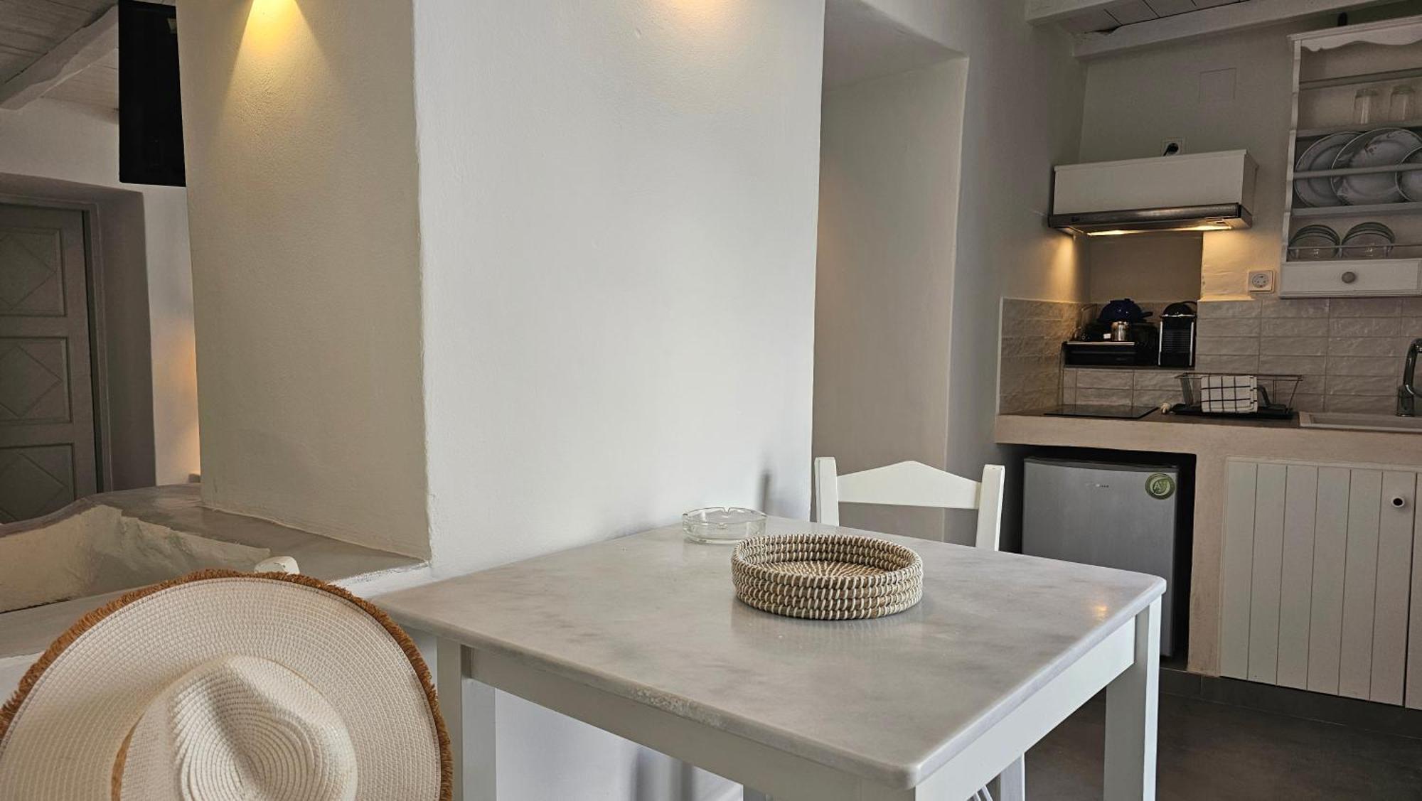 Efi'S Apartments Plaka  Zewnętrze zdjęcie